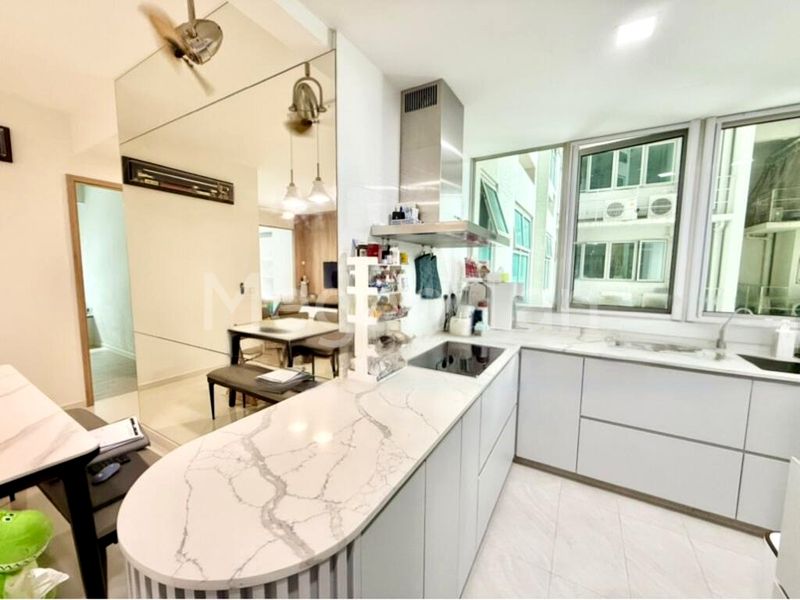 3 Bed Condo for Sale in  Caspian - Image 6